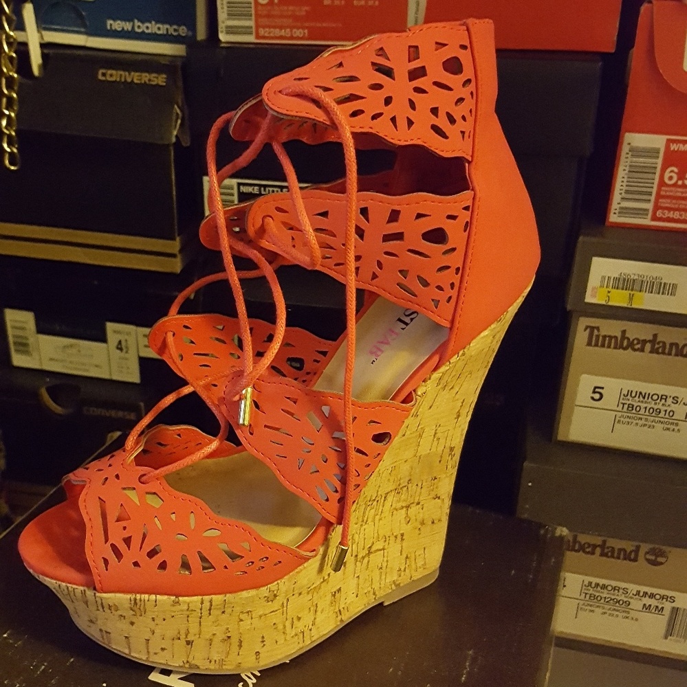 Size 7 Red Wedge Heels